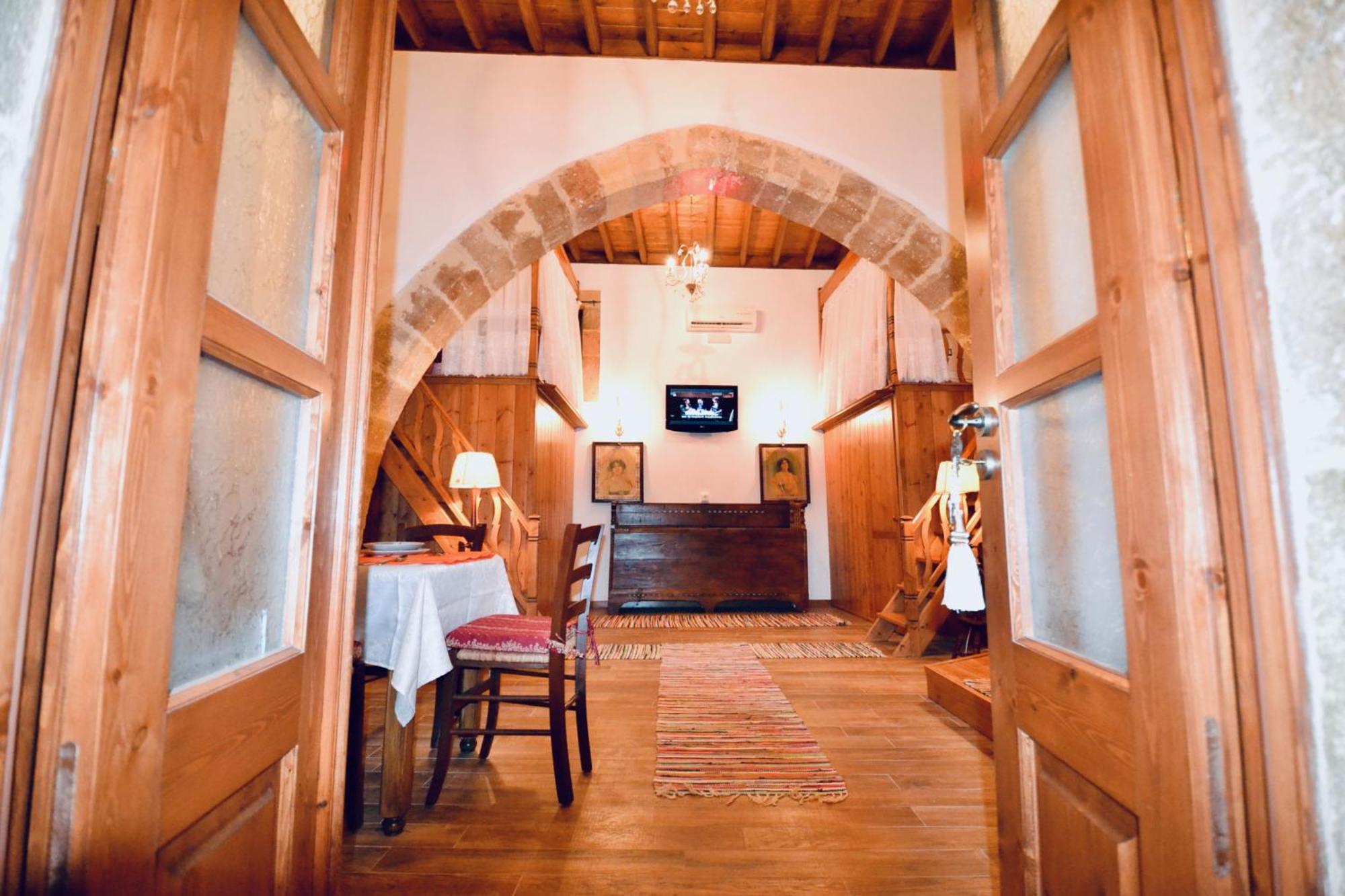 ארכאנגלוס Villa Patitiri Traditional House With Hot Tub מראה חיצוני תמונה